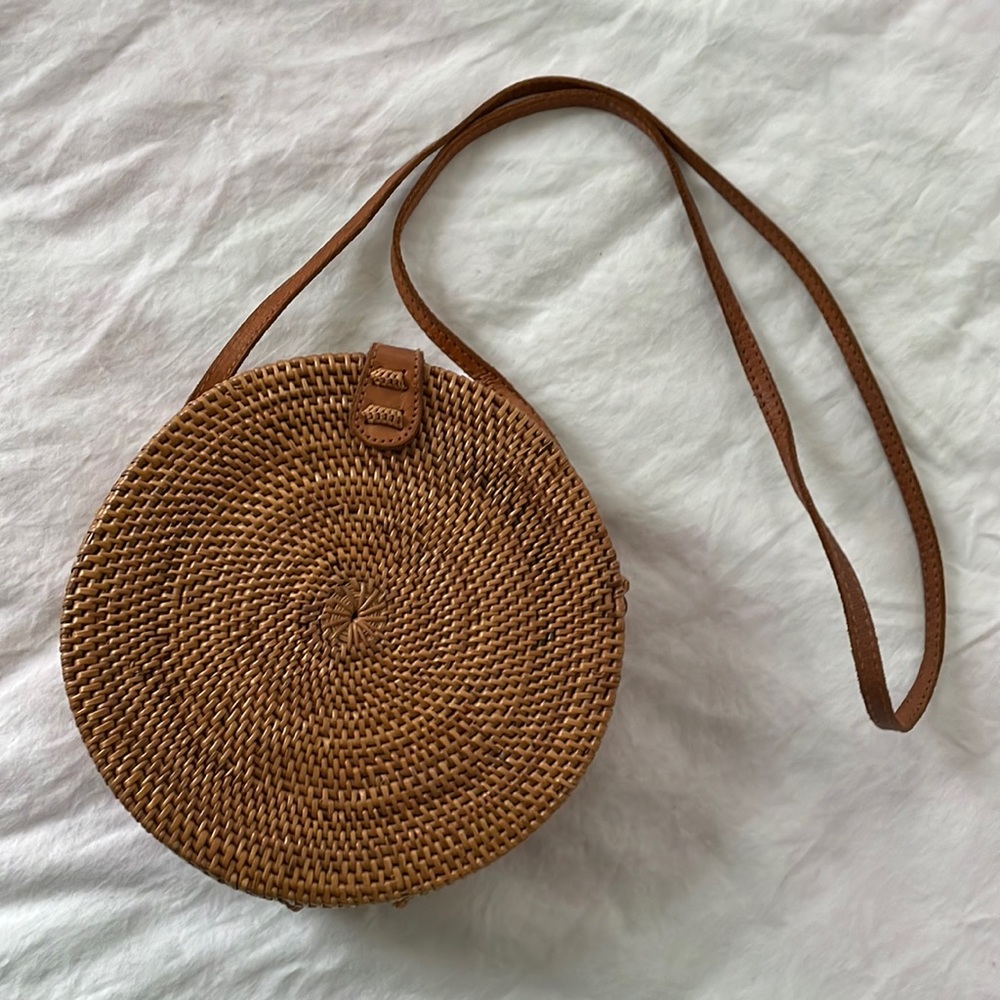 Street Level rattan and leather cross body bag